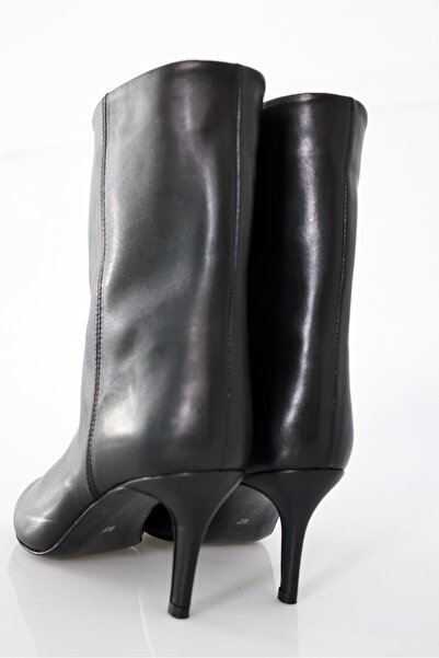 5in1Canpolat Black Heeled Classic Boots 25163