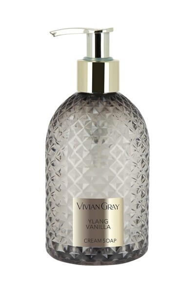 Vivian Gray يلانج فانيليا