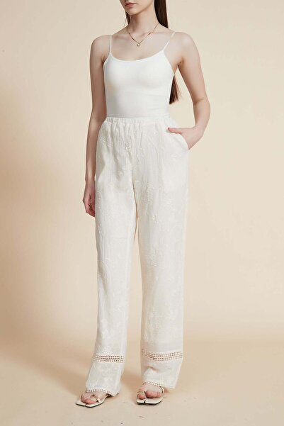 Yola بنطلون واسع الساق وطويل الطول