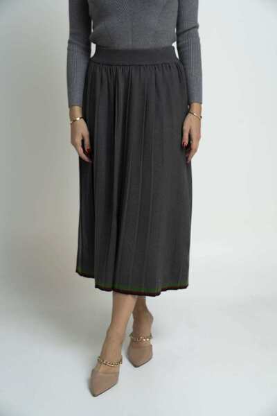 Nichii Solid Pleated Midi Skirt