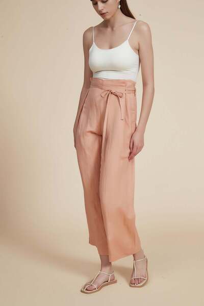 Yola بنطلون فضفاض بطول كامل مع ربطة عنق