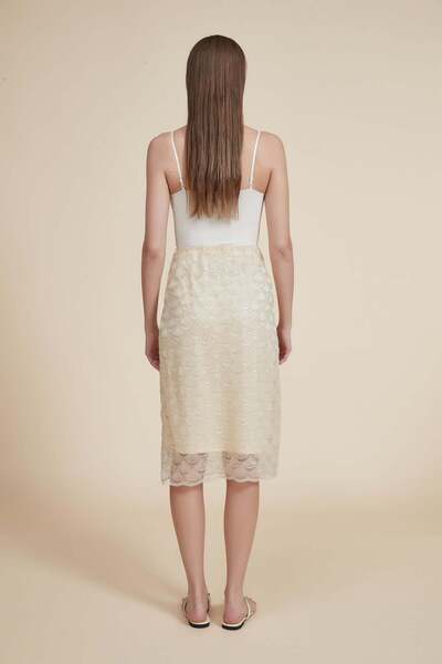 Yola Solid Lace Detail Knee-Length Skirt