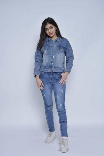 Nichii Skinny Ripped Jeans