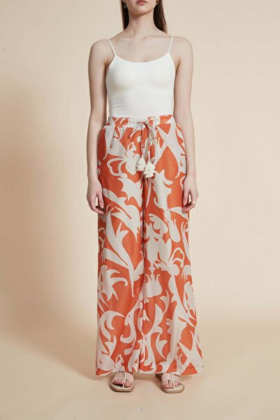 Yola بنطال مريح بنقشة زهور