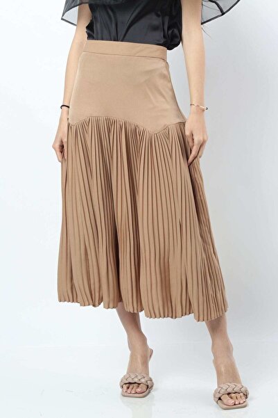 Nichii Solid Pleated High-Waist Midi Skirt