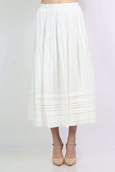 mica تنورة واسعة متوسطة الطول