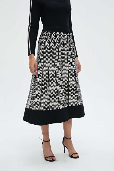 Nichii Printed Midi Skirt with Ruffles
