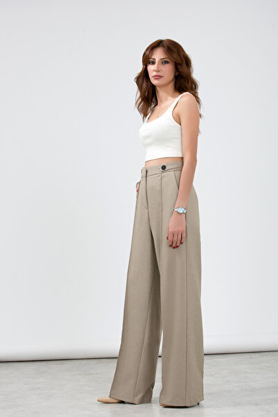 LA PANTE Comfortable Pants with Belt Epaulettes and Button Details, Ribbed Stitching on the Front