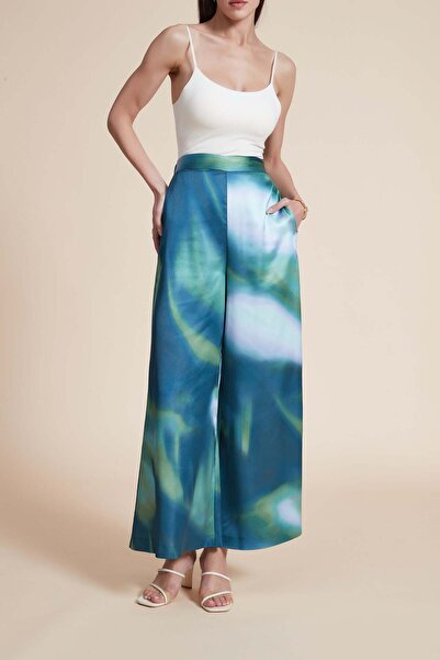 Yola بنطلون واسع الساق مطبوع