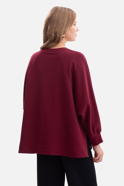 BEWEAR Oversized sweatshirt with side slits
