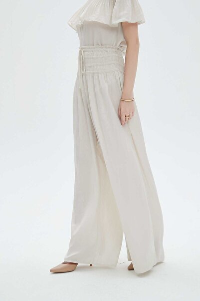 mica بنطلون مريح سادة