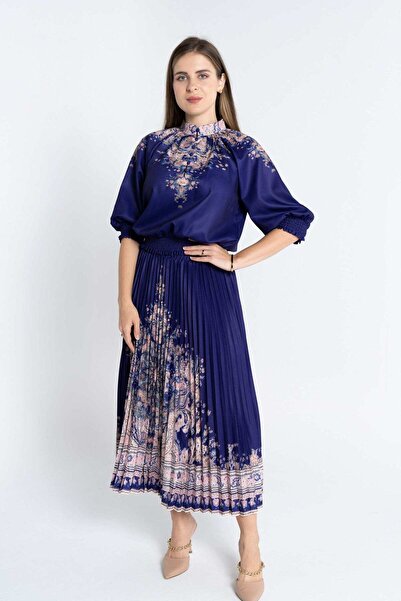 Nichii Printed Pleated Midi Skirt