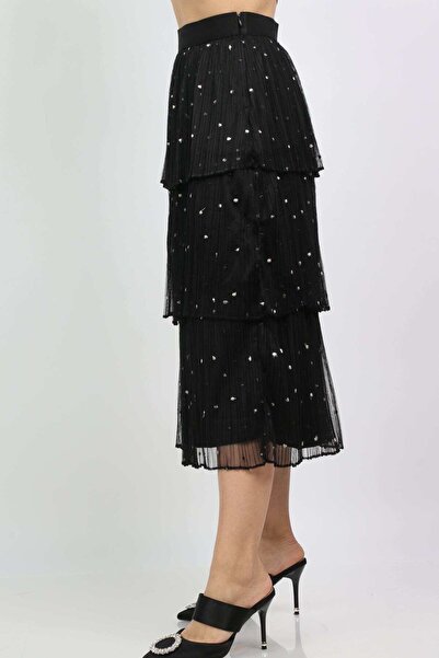 Nichii Ruffled Polka Dot Midi Skirt