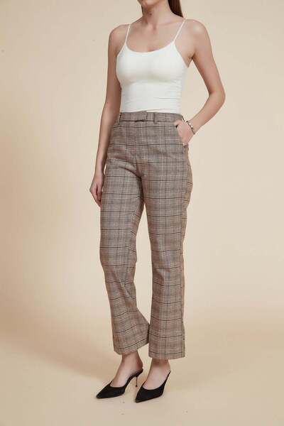 Yola بنطلون منقوش واسع الساق