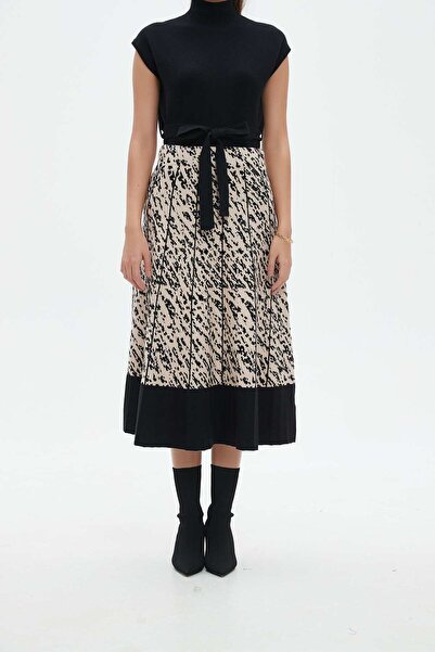 Nichii Printed Midi Skirt