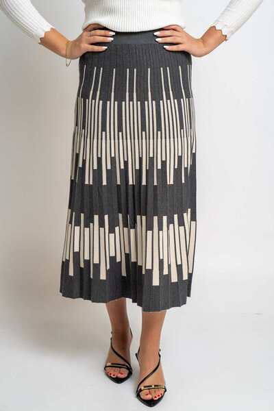 Nichii Graphic Print Midi Skirt