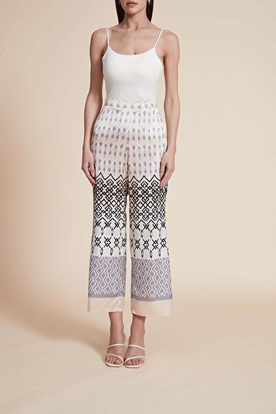 Yola بنطلون واسع الساق مطبوع