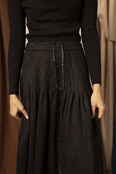 Nichii Solid Midi Skirt with Buttons