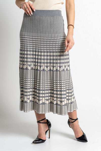Nichii Checkered Pleated Midi Skirt