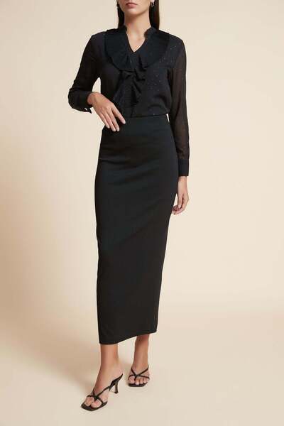 Yola Solid Knitted Midi Skirt