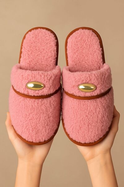 topukludünyası Plush Accessory Detailed House Slippers