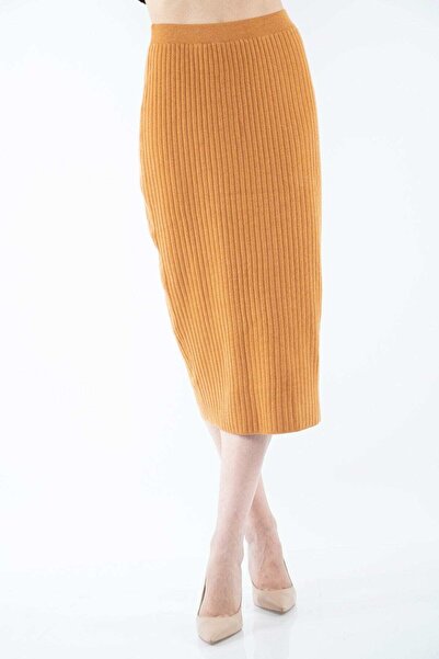 Nichii Solid Ribbed Midi Skirt