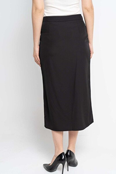 Nichii Solid Ruffled Midi Skirt