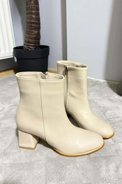 Les Passent Жіночі бежеві черевики з товстим каблуком, яйцеподібним носком і застібкою-блискавкою