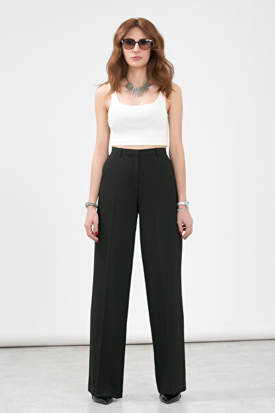 LA PANTE بنطلون منسوج بتصميم بوتشي باتشي