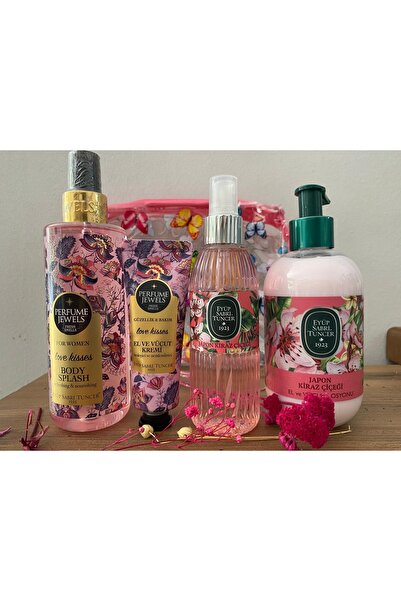 Eyüp Sabri Tuncer HEDİYE ÇANTASI, BODY SPLASH 250ML, KREM 50ML, LOSYON 280ML,...