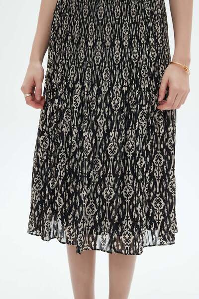 Nichii Printed Loose Fit Midi Skirt