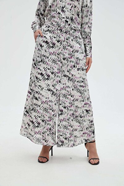 mica Floral Three-Quarter Pants