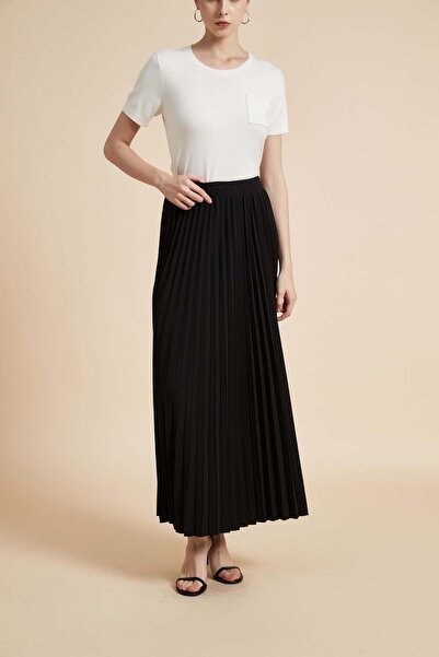Yola Solid Pleated Maxi Skirt