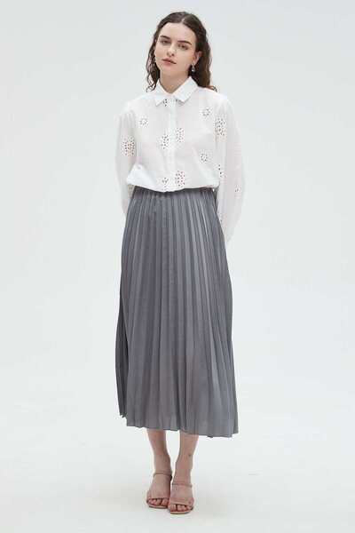 Nichii Solid Pleated Midi Skirt
