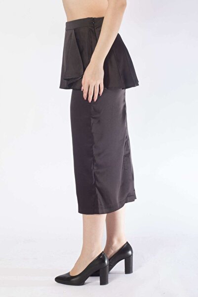 Nichii Solid Ruffled Midi Skirt