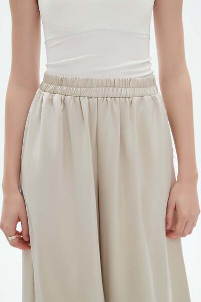 Nichii Solid Relaxed Fit Pants