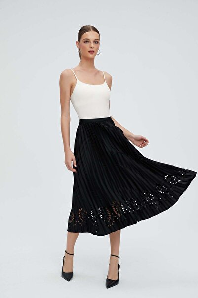 Nichii Wide-Leg Midi Skirt