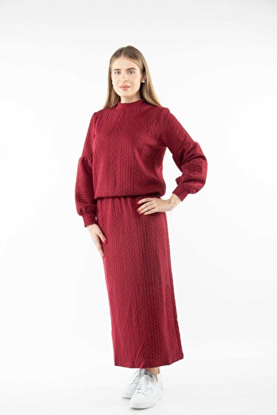 Nichii Solid Midi Skirt with Ribbed Detail