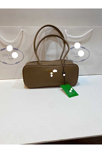 Bra Shoulder bag, an exact copy of the famous brand. It comes with a box, a bag, and a warranty card with the same brand name.