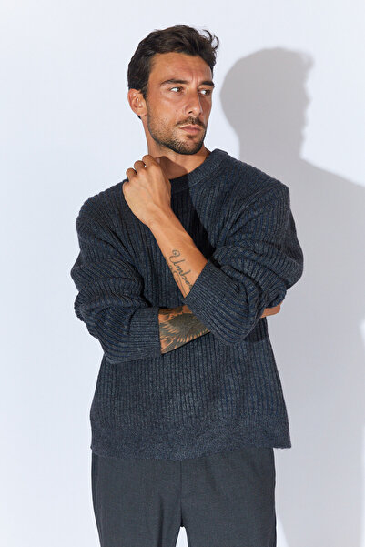 Manche سترة بياقة دائرية بلونين - رمادي-أزرق داكن |   MEW515223-01