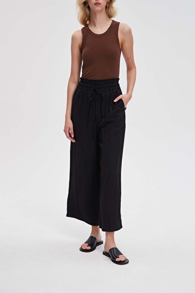 Livia بنطلون واسع الساق سادة