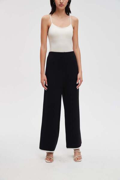 menta Solid Wide-Leg Pants