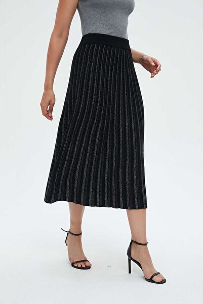 Nichii Polka Dot Midi Skirt with Ruffles