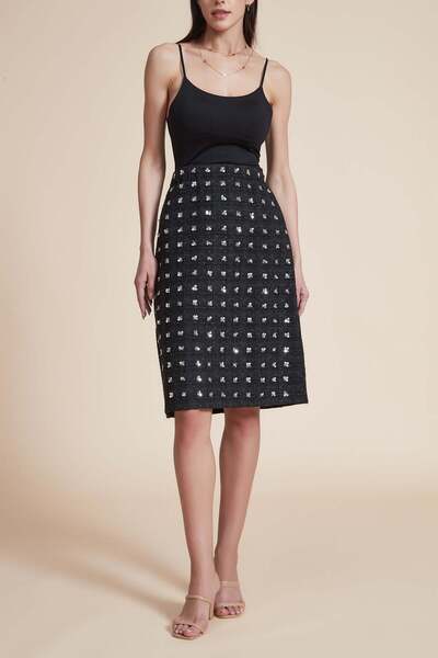 Yola Checkered Ribbed Knee-Length Skirt