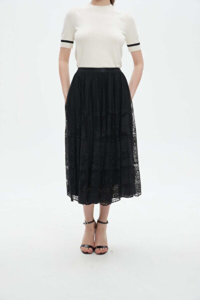 mica تنورة ميدي بتفاصيل الدانتيل