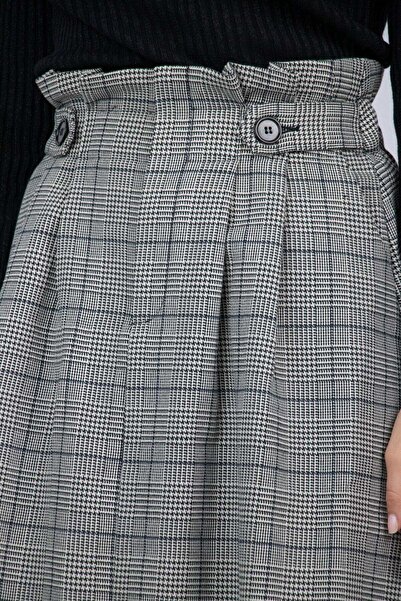 Nichii Midi Checkered Flared Skirt