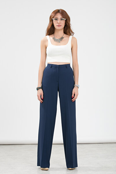 LA PANTE بنطلون منسوج بتصميم بوتشي باتشي