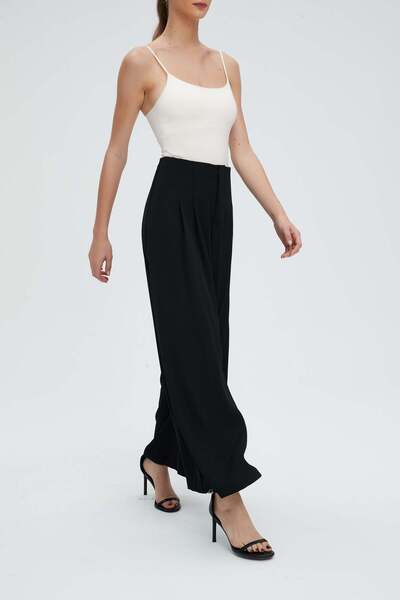 Nichii Wide-Leg Solid Pants