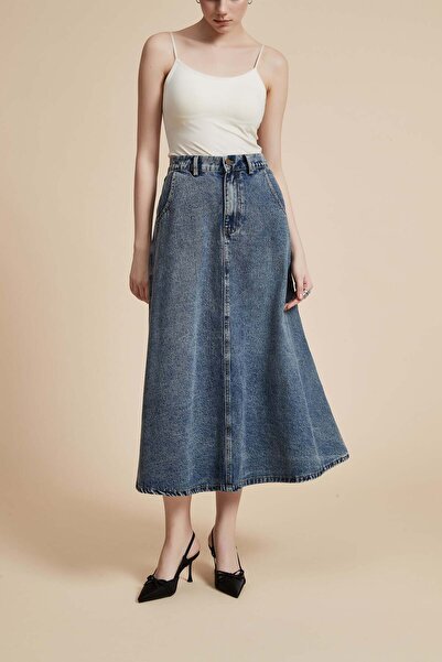 Yola تنورة جينز متوسطة الطول سادة