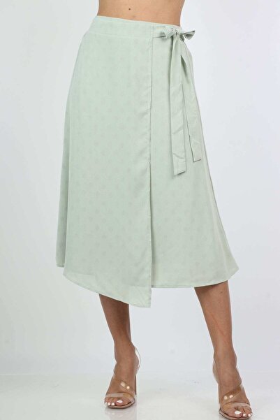 Nichii تنورة ميدي ملفوفة بطبعة نقاط ناعمة